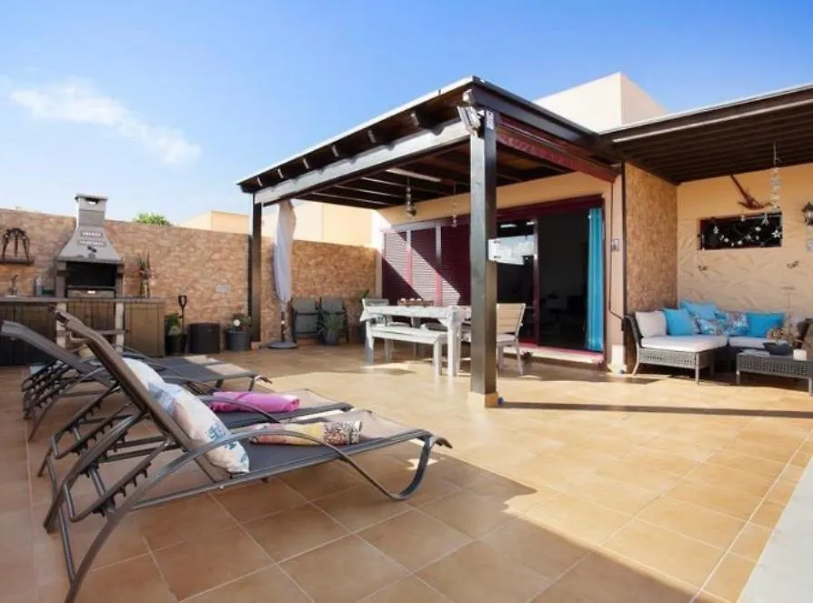 Villa Amistad La Oliva